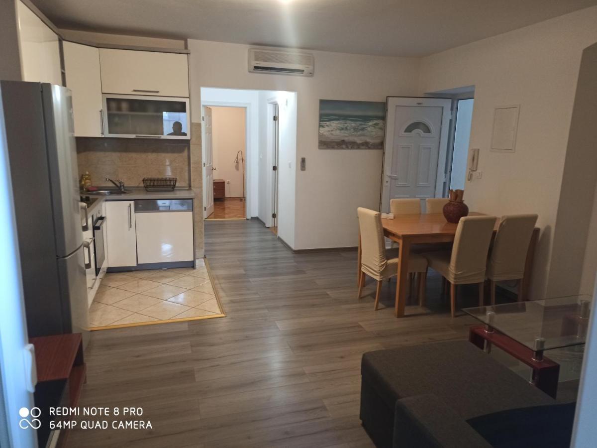 Apartment Zo *