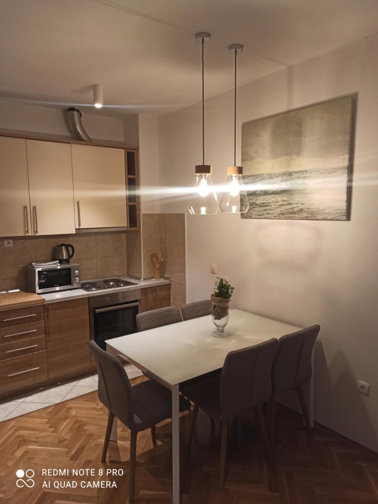 Zo Apartment