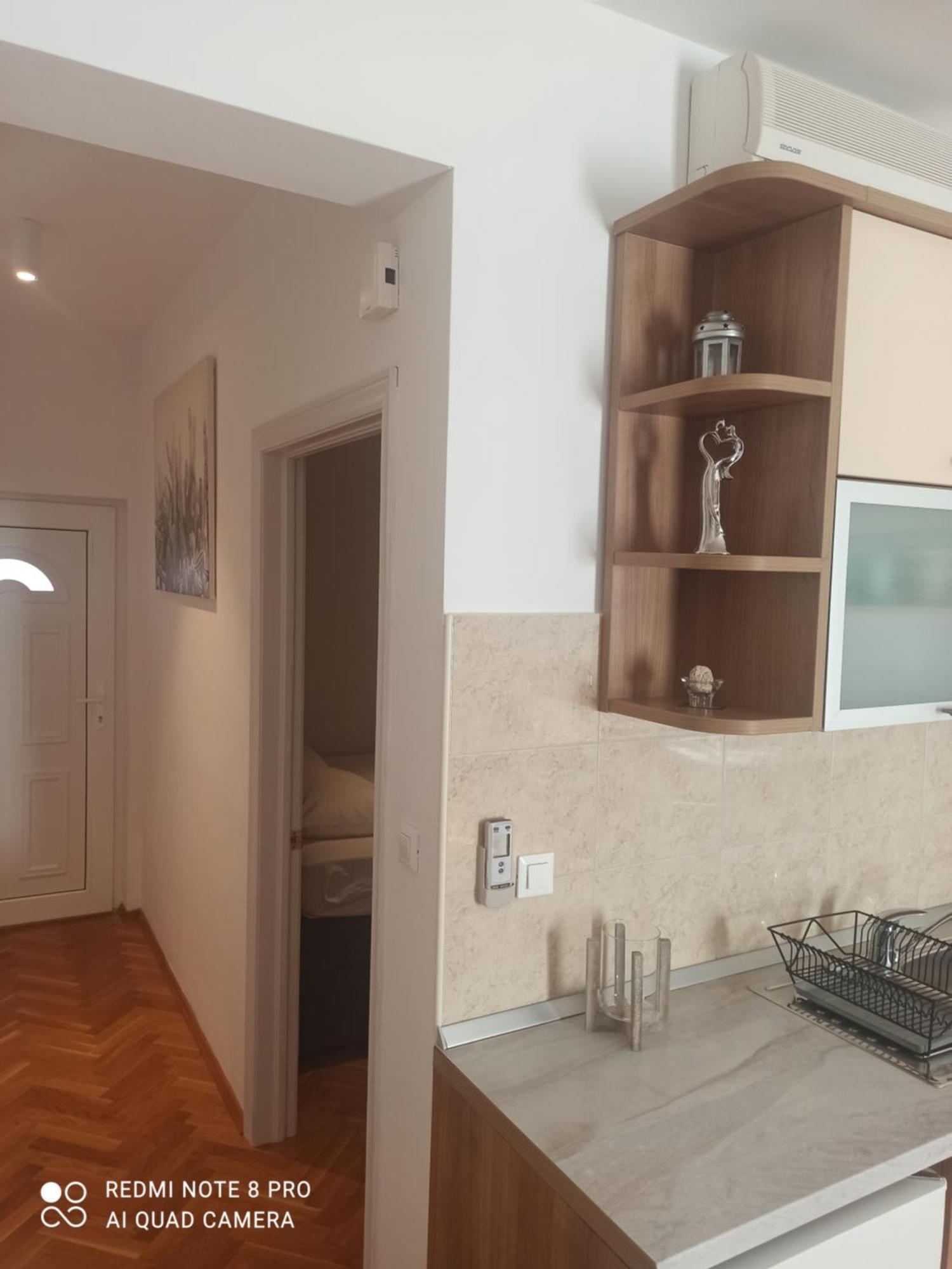 Zo Apartment