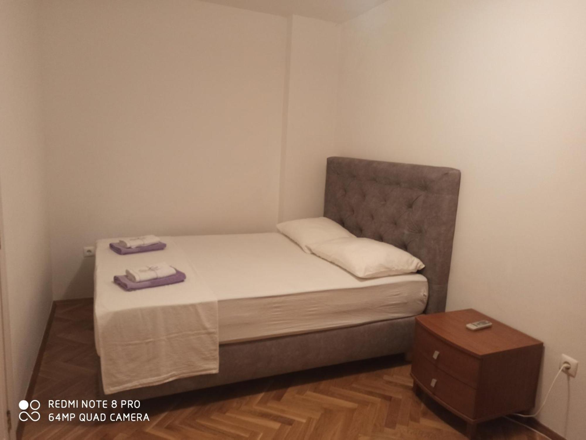 Zo Apartment
